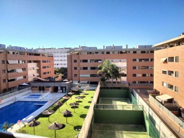 Piso en Alquiler en Calle Sócrates, 1 en Nuevo Bulevar