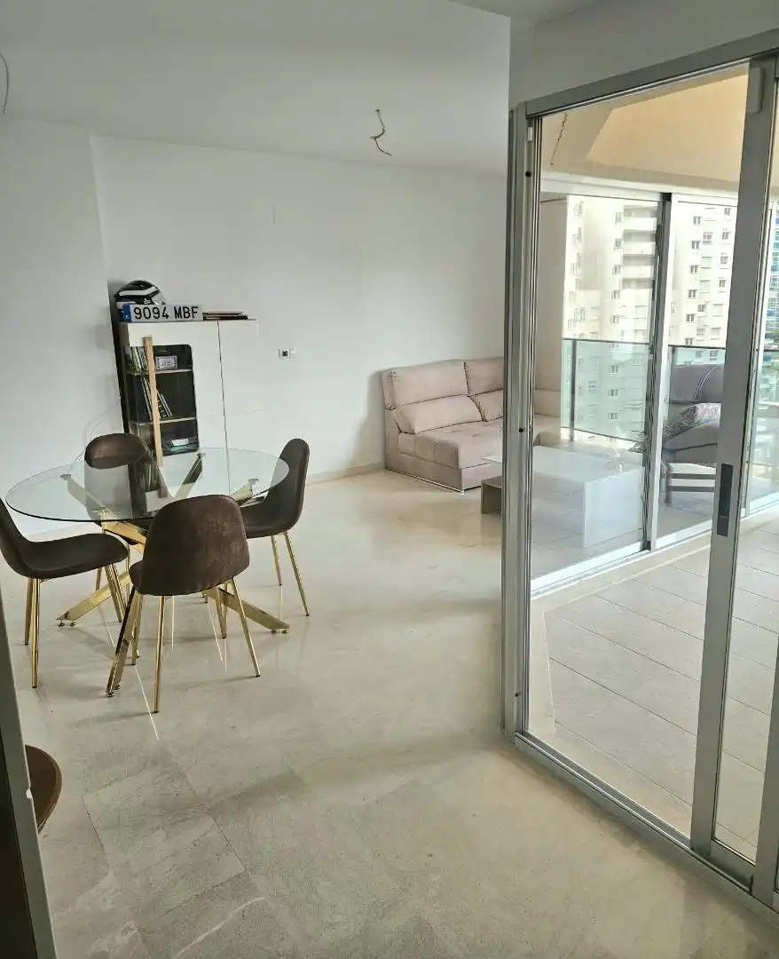 Pis en venda a Carrer Gregal, 4, Alitana - Casablanca Sala d'estar de Pis en venda en Villajoyosa / La Vila Joiosa amb Aire condicionat, Terrassa i Piscina