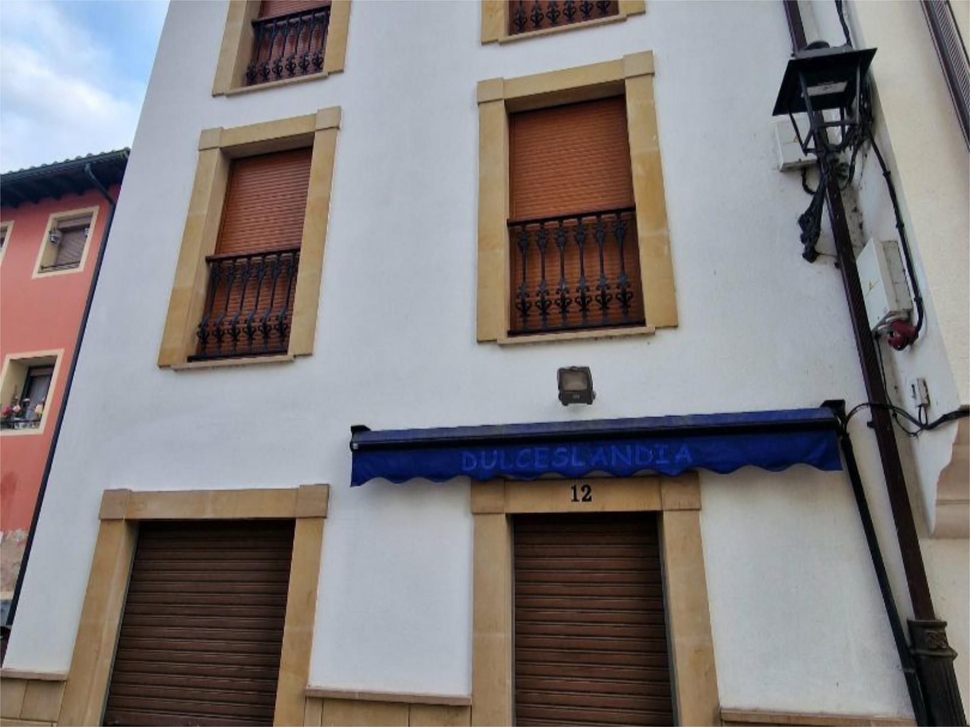 Vista exterior de Casa adosada en venda en Ampuero