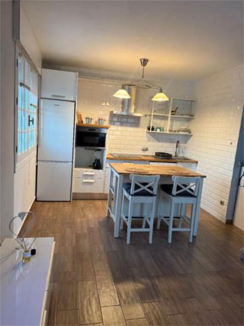 Cuina de Estudi de lloguer en Mijas amb Calefacció, Terrassa i Moblat