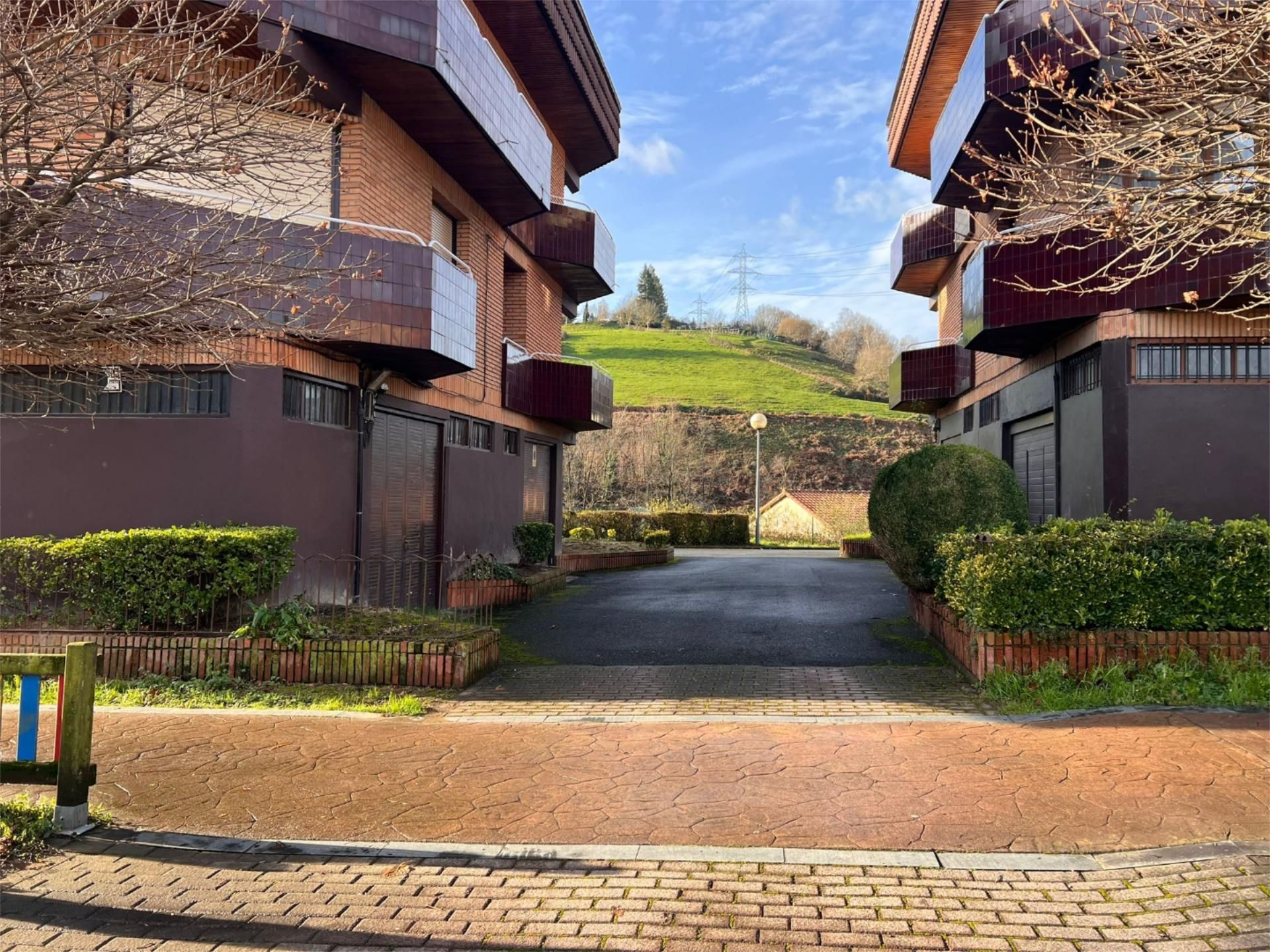 Exterior view of Premises to rent in Zizurkil