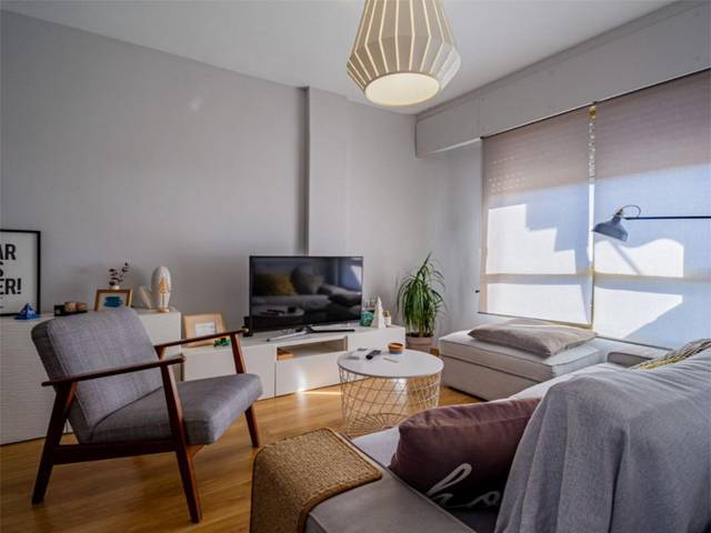 Piso en Alquiler en Avinguda del País Valencià, 37 en Centro Urbano