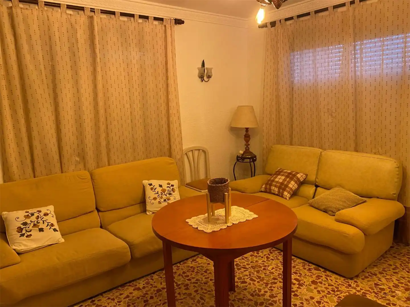 Sala de estar de Casa o chalet en venta en Castilblanco de los Arroyos con Aire acondicionado, Terraza y Piscina