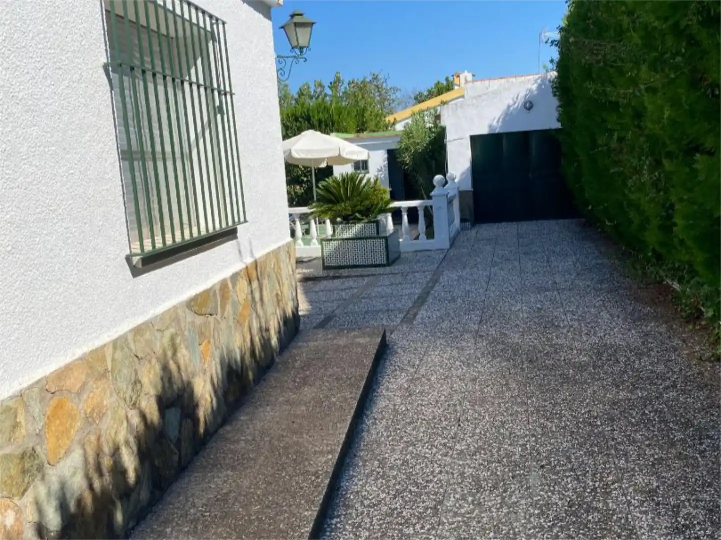 Vista exterior de Casa o chalet en venta en Castilblanco de los Arroyos con Aire acondicionado, Terraza y Piscina
