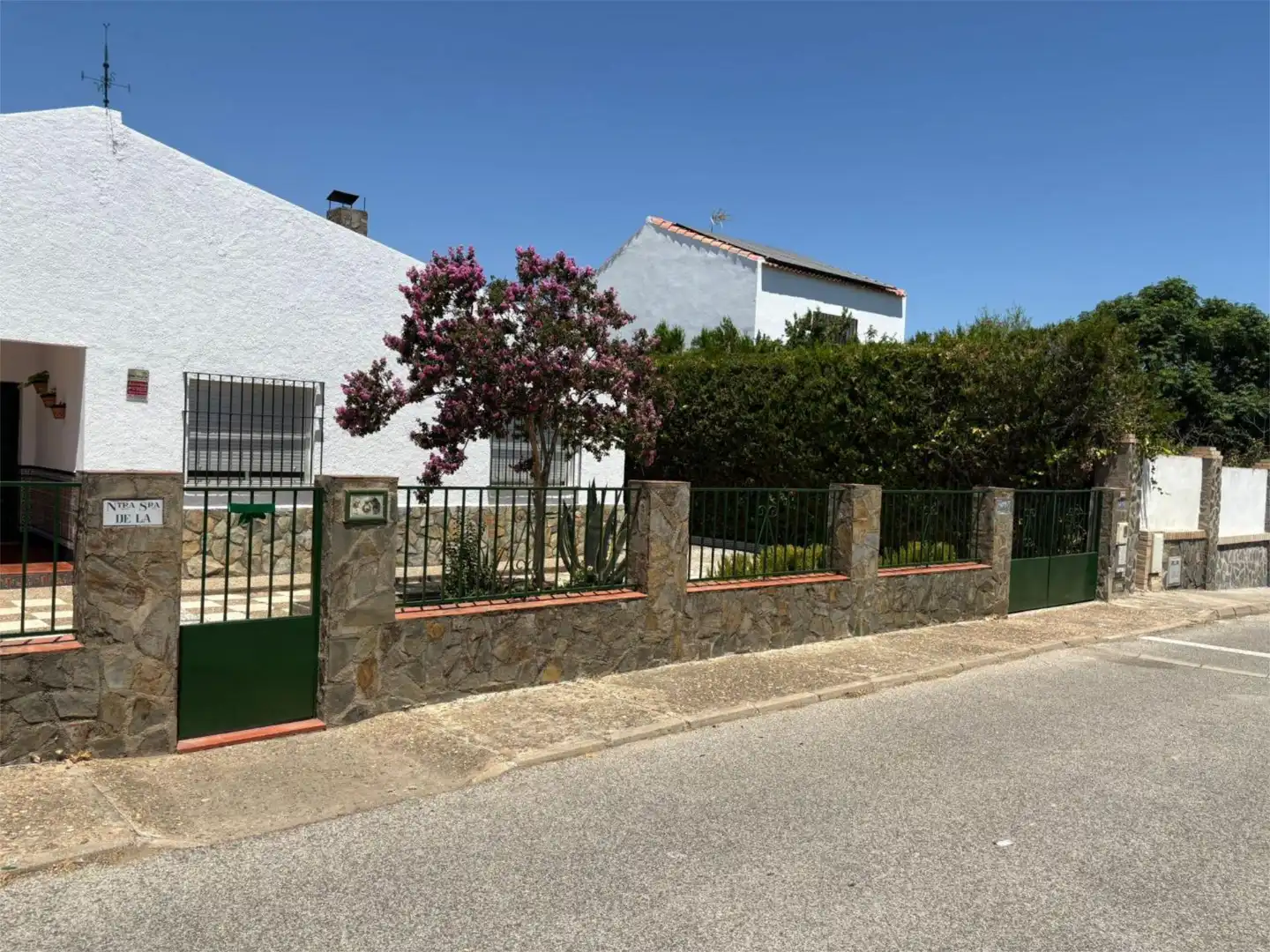 Vista exterior de Casa o chalet en venta en Castilblanco de los Arroyos con Aire acondicionado, Terraza y Piscina