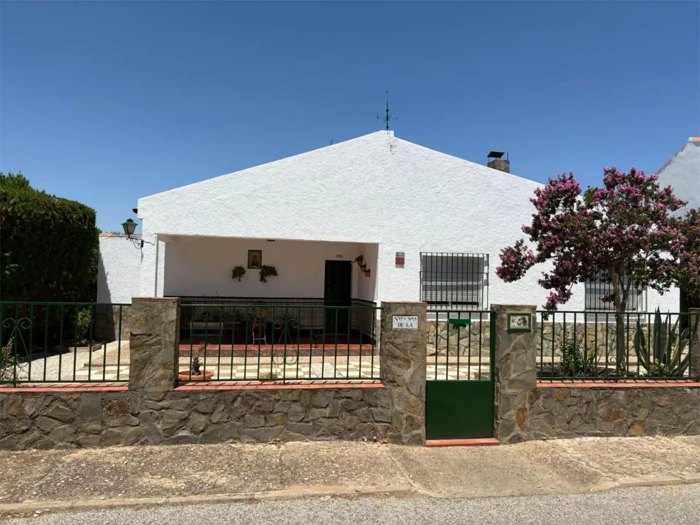 Vista exterior de Casa o chalet en venta en Castilblanco de los Arroyos con Aire acondicionado, Terraza y Piscina