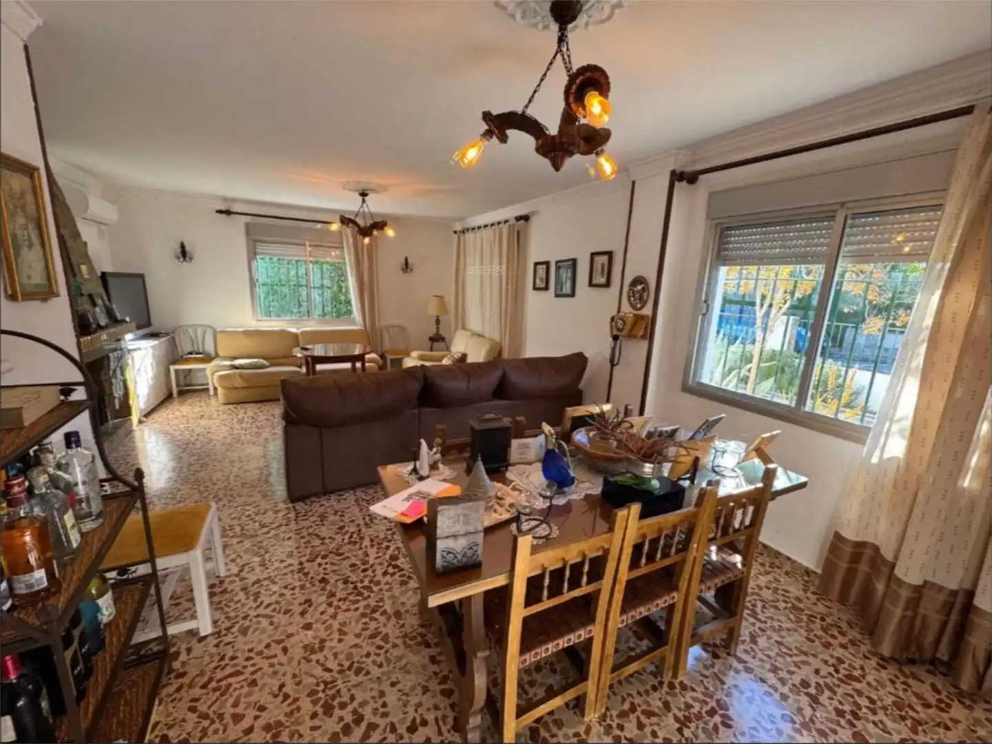 Comedor de Casa o chalet en venta en Castilblanco de los Arroyos con Aire acondicionado, Terraza y Piscina