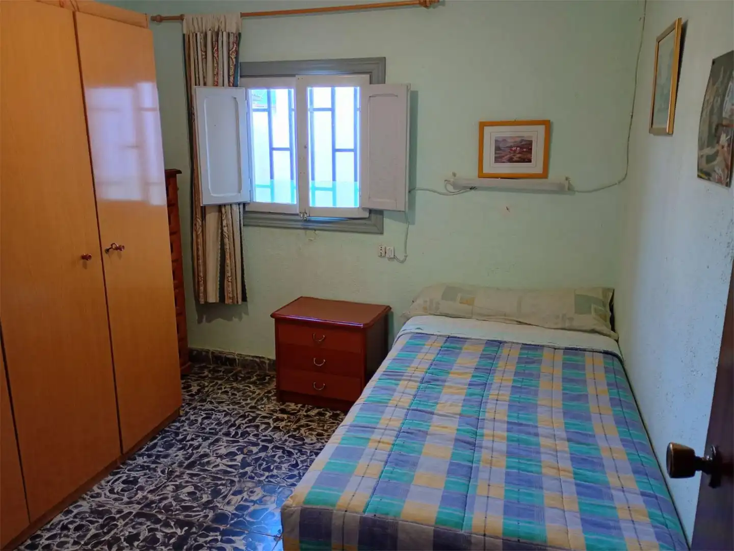 Habitación de Finca rústica en venta en Casinos con Aire acondicionado, Terraza y Piscina