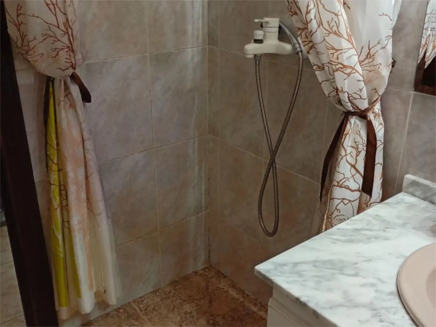 Baño de Finca rústica en venta en Casinos con Aire acondicionado, Terraza y Piscina