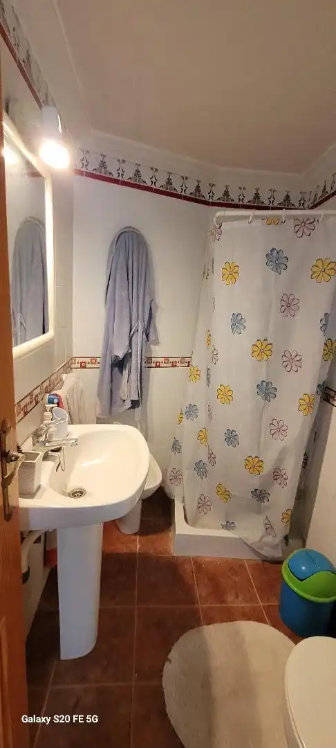 Detached homes for sale in Calle Barranco, 45, Prosperidad Bathroom of Detached homes for sale in Aspe with Air Conditioner, Terrace and Storage room