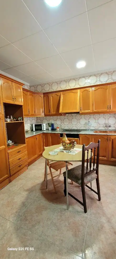 Detached homes for sale in Calle Barranco, 45, Prosperidad Kitchen of Detached homes for sale in Aspe with Air Conditioner, Terrace and Storage room