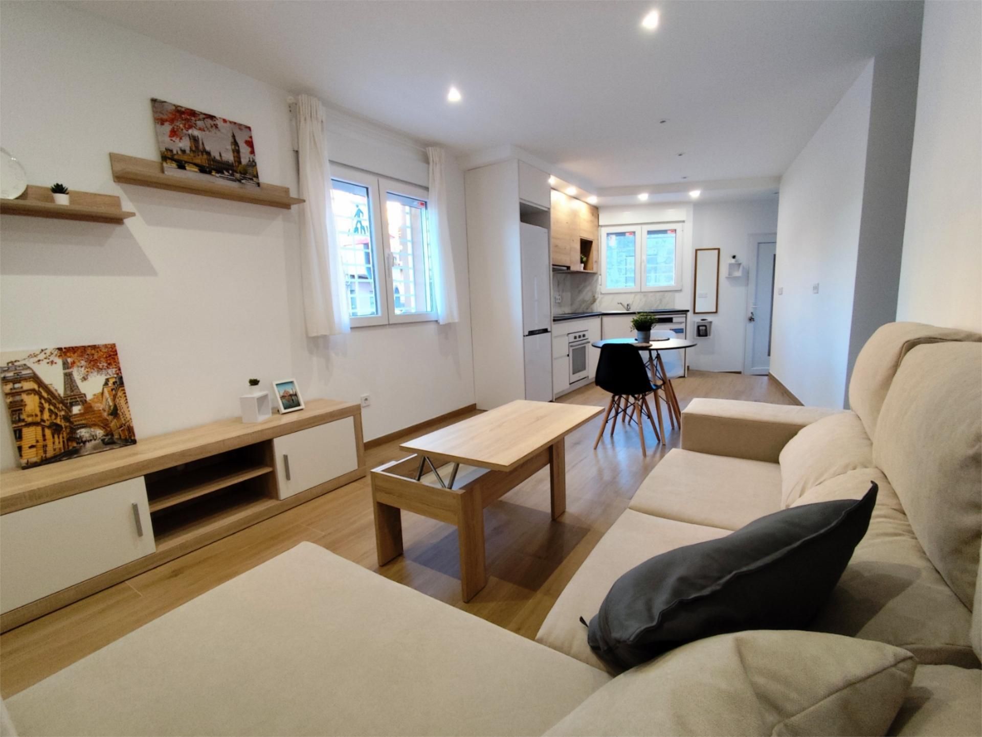 Planta baja to rent in Calle Virgen de la Soledad, 17, Plaza Castelar - Mercado Central Living room of Planta baja to rent in Elda with Furnished and Video intercom