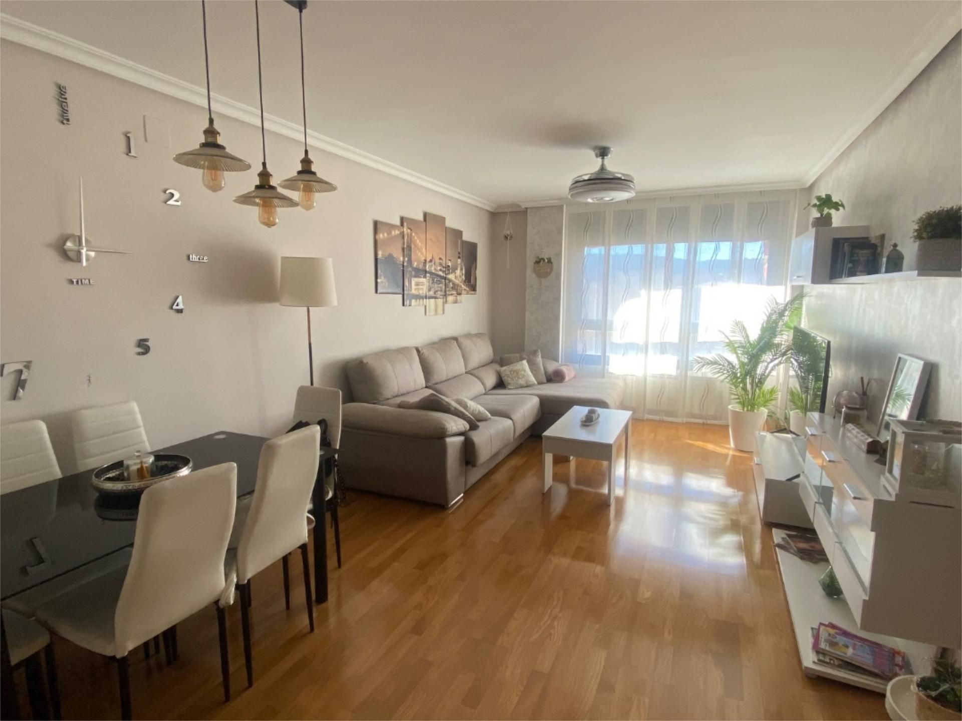 Pis de lloguer a Calle las Encinas, Alameda