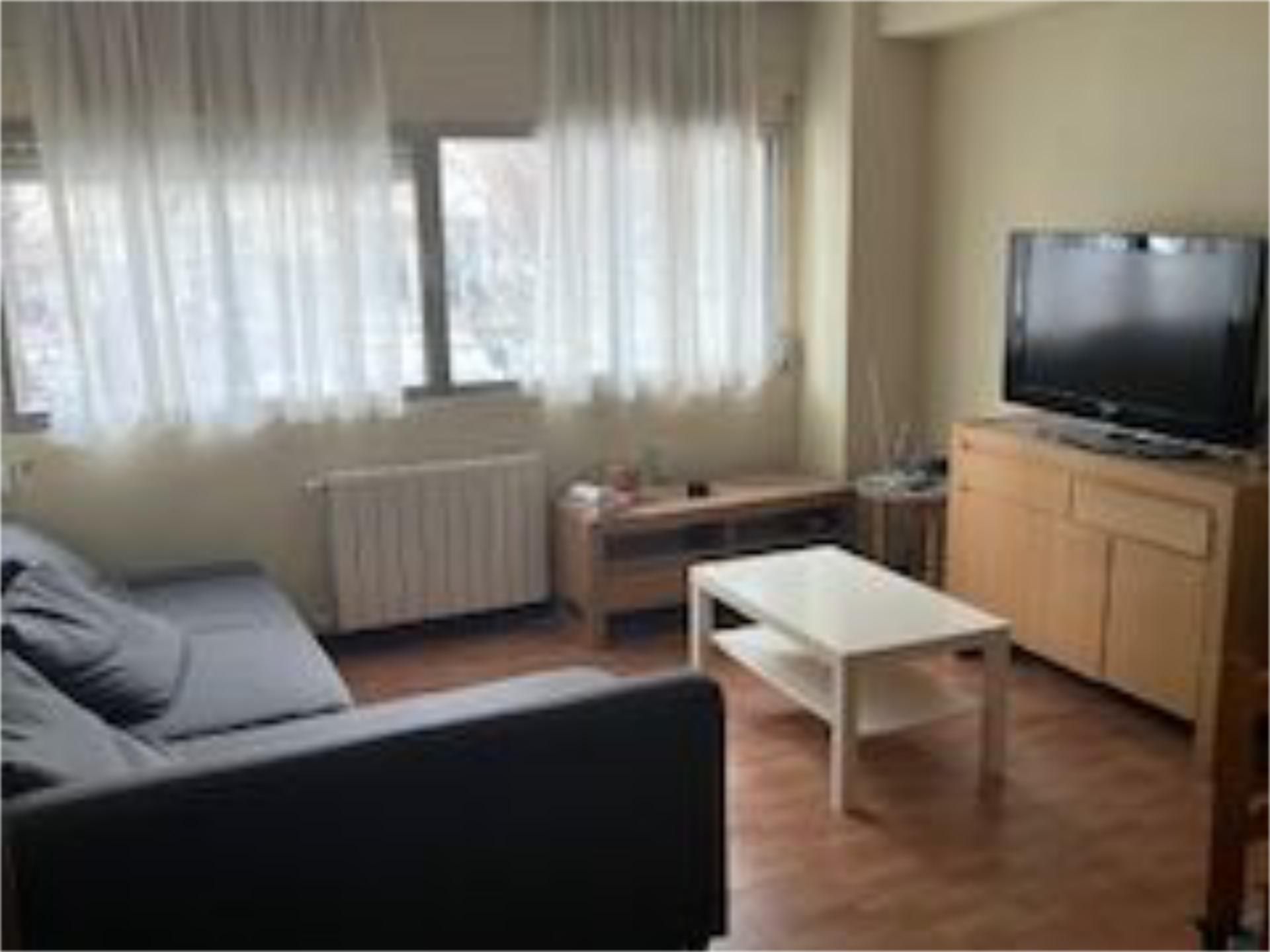 Flat to rent in Calle del Puerto de Maspalomas, 3, Pilar Living room of Flat to rent in Madrid Capital with Air Conditioner, Heating and Furnished