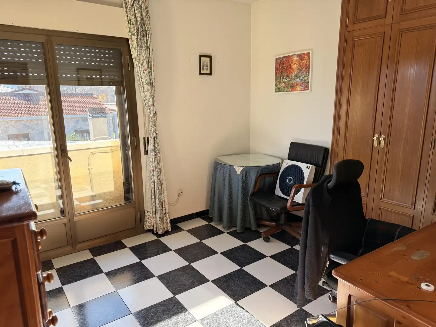 Houses for sale in Calle de San Lázaro, 72, Buitrago del Lozoya Bedroom of Houses for sale in Buitrago del Lozoya with Air Conditioner, Terrace and Swimming Pool