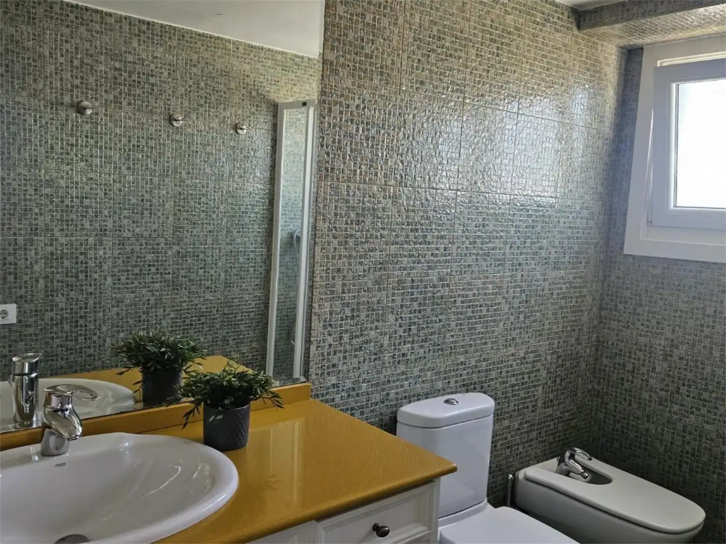 Piso en venta en Rúa de Marín, 26, Coia Baño de Piso en venta en Vigo con Balcón