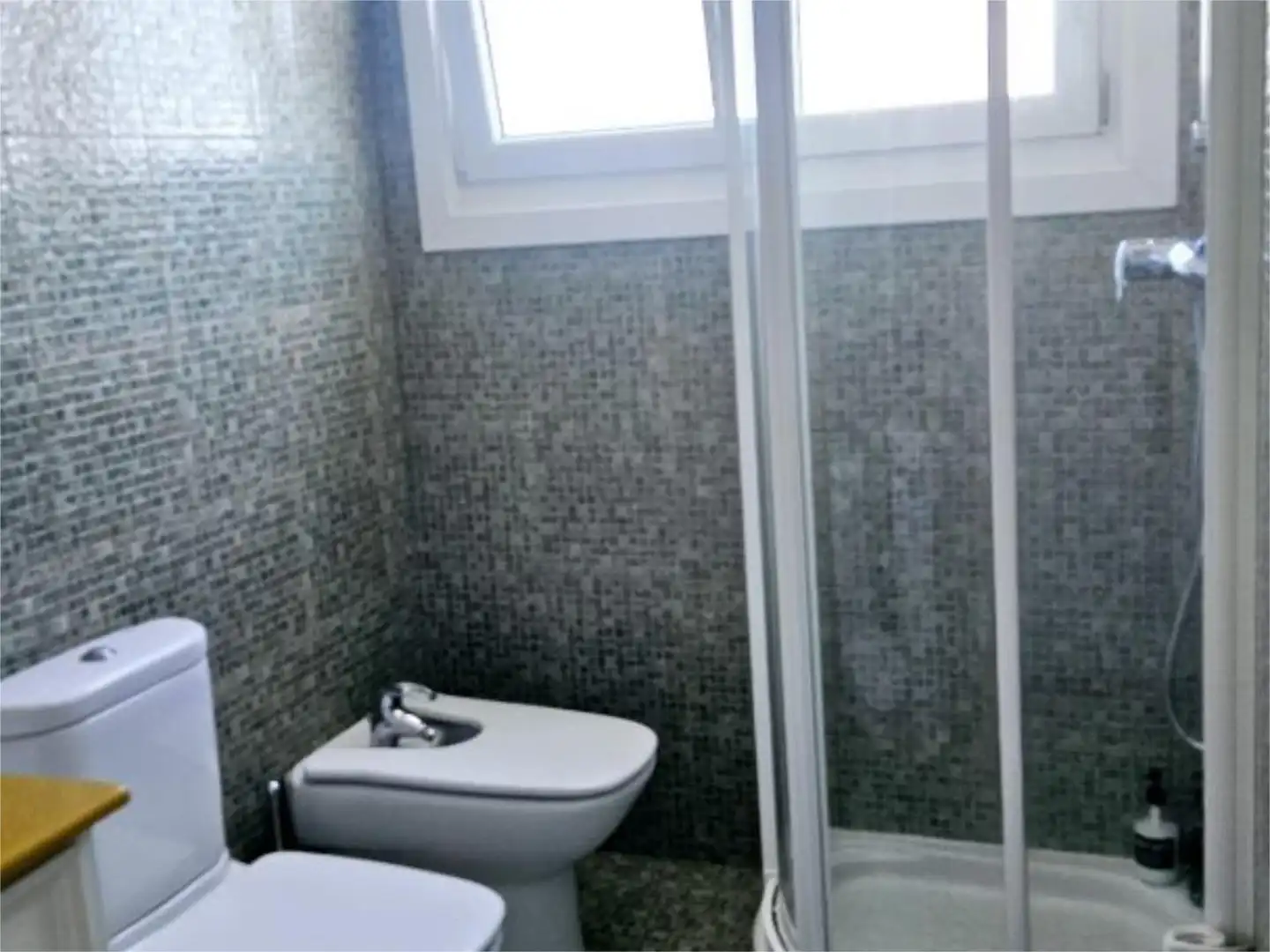 Piso en venta en Rúa de Marín, 26, Coia Baño de Piso en venta en Vigo con Balcón