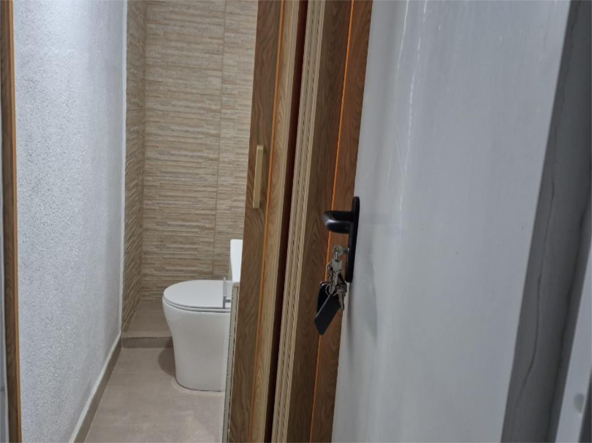 Bathroom of Study to rent in Canyelles  with Private garden and Furnished