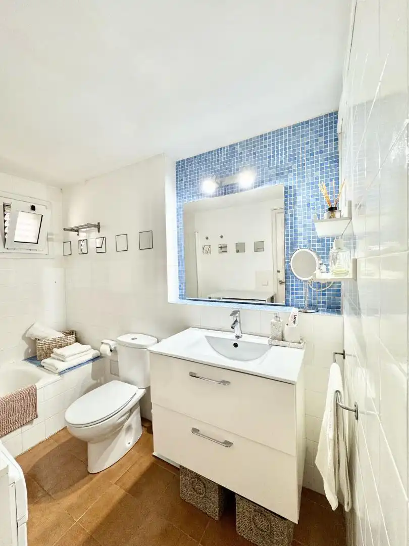 Bathroom of Flat for sale in Sant Josep de sa Talaia  with Air Conditioner, Terrace and Swimming Pool