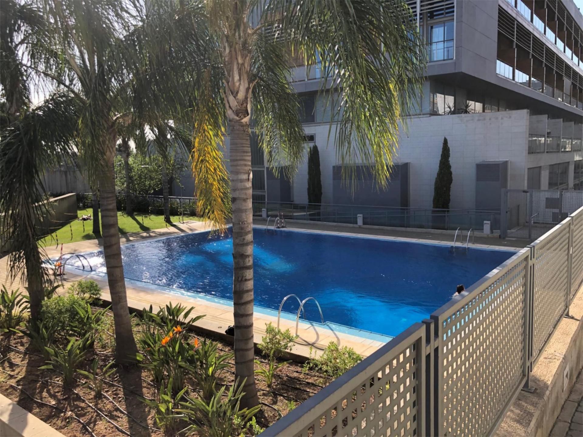 Piscina de Pis en venda en Calle Andarella, 1,  amb Aire condicionat, Terrassa i Piscina