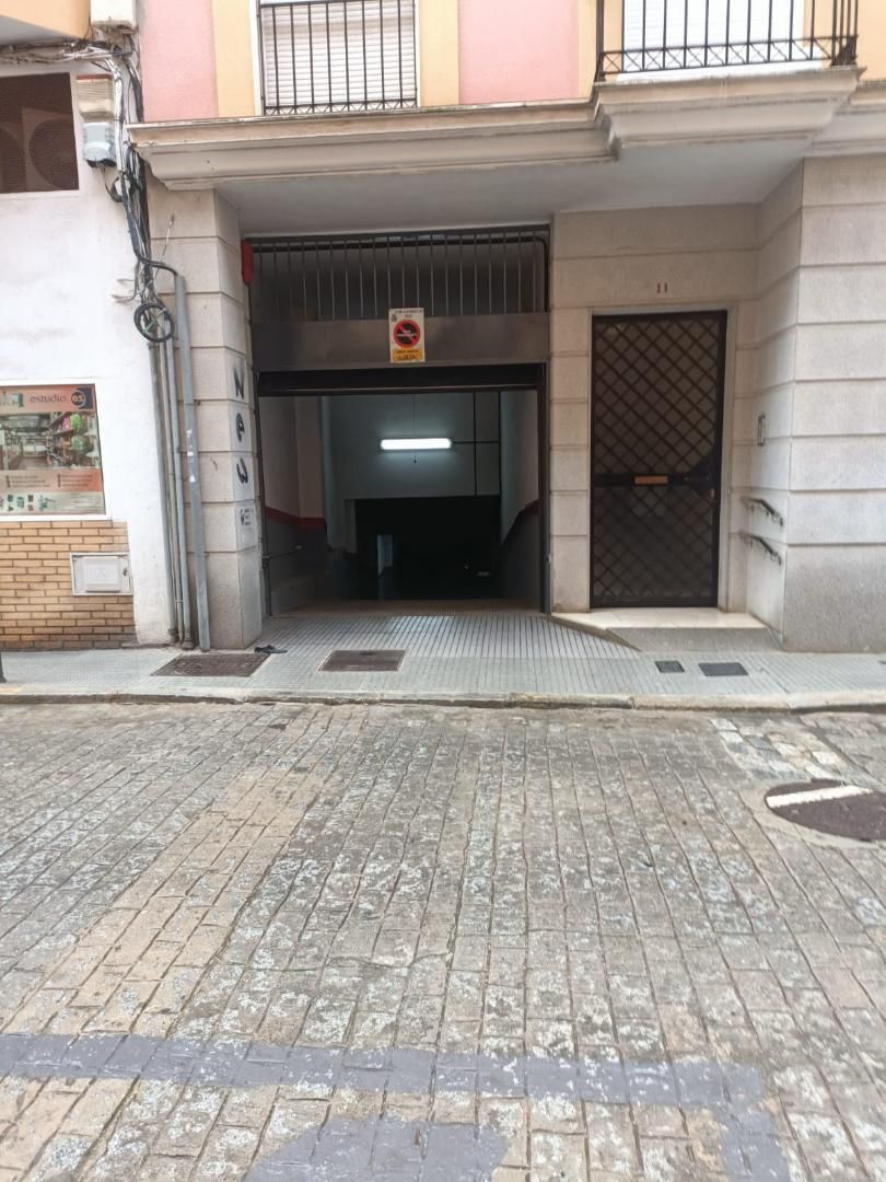 Garage to rent in Calle Rafael Guillén, 11, Centro Parking of Garage to rent in Huelva Capital