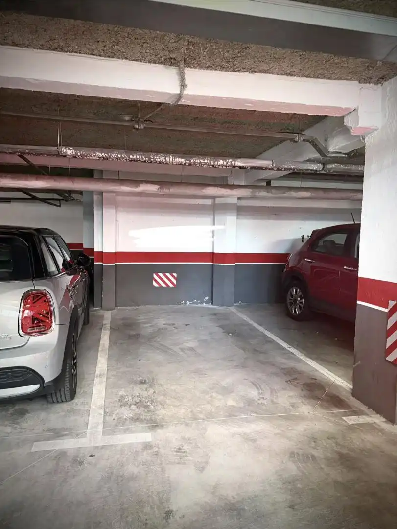 Flat for sale in Calle de Francisco José Arroyo, 2, Palomas Parking of Flat for sale in Madrid Capital with Terrace, Swimming Pool and Balcony