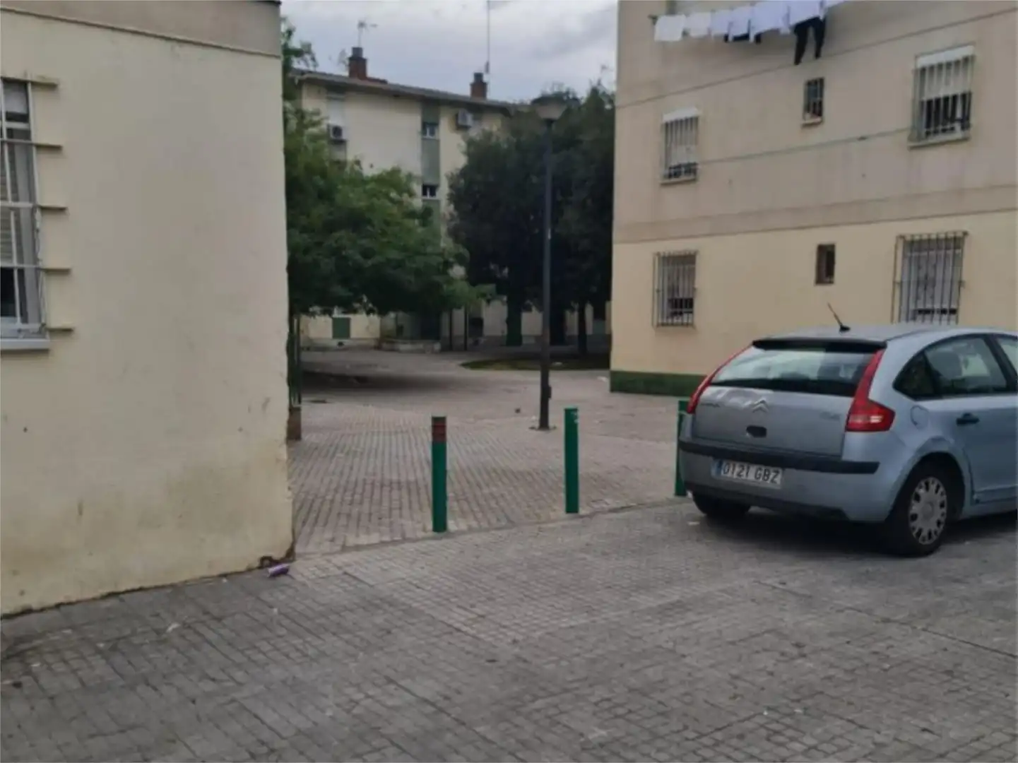 Piso en venta en Calle Divinas Palabras, 18, La Oliva Parking de Piso en venta en Sevilla con Aire acondicionado y Amueblado