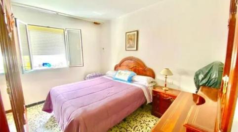 Foto 2 de Piso en venta en Calle Divinas Palabras, 18, La Oliva,  Sevilla Capital