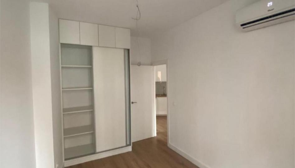 Apartment to rent in Calle Teniente Ochoa Olalla, 2, San Isidro, Madrid Capital - image 1 Photo 1 of Apartment to rent in Calle Teniente Ochoa Olalla, 2, San Isidro, Madrid Capital