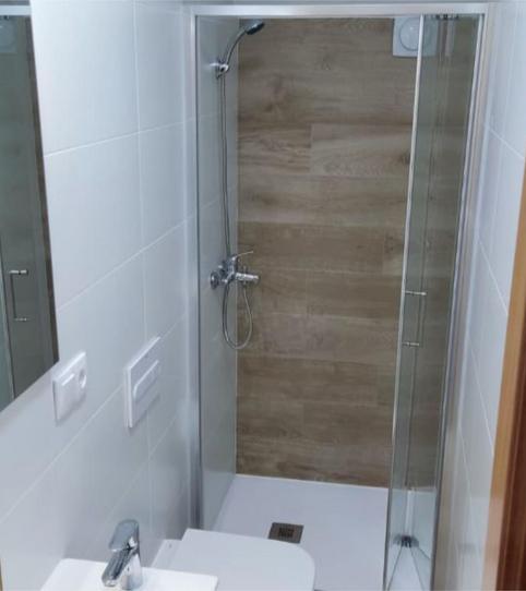 Foto 2 de Casa adosada per a compartir a Calle Juan Bautista de la Concepción, 21, Alcázar de San Juan, Ciudad Real