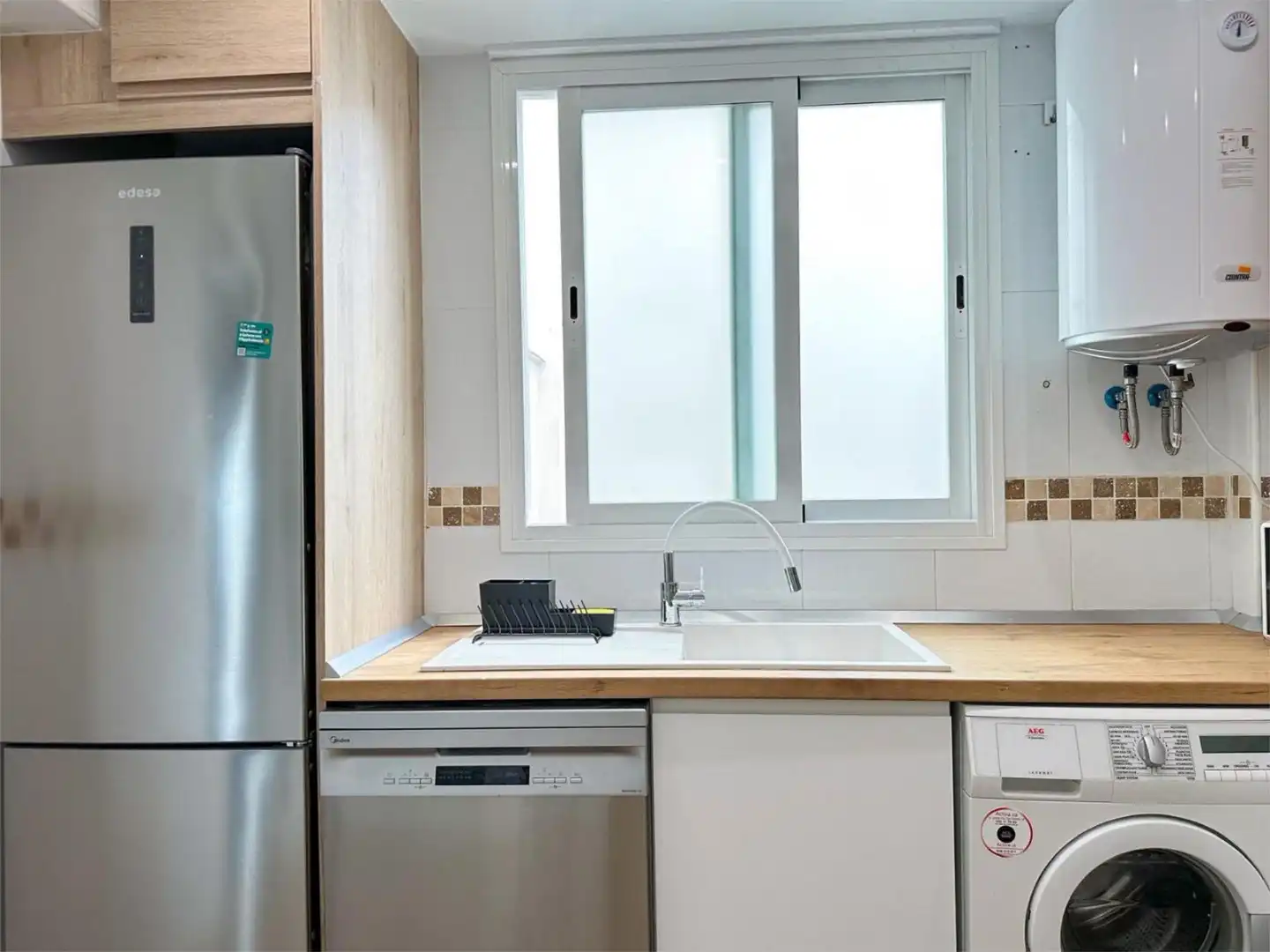 Kitchen of Flat for rent in Valencia  with Air Conditioner, Furnished and Balcony