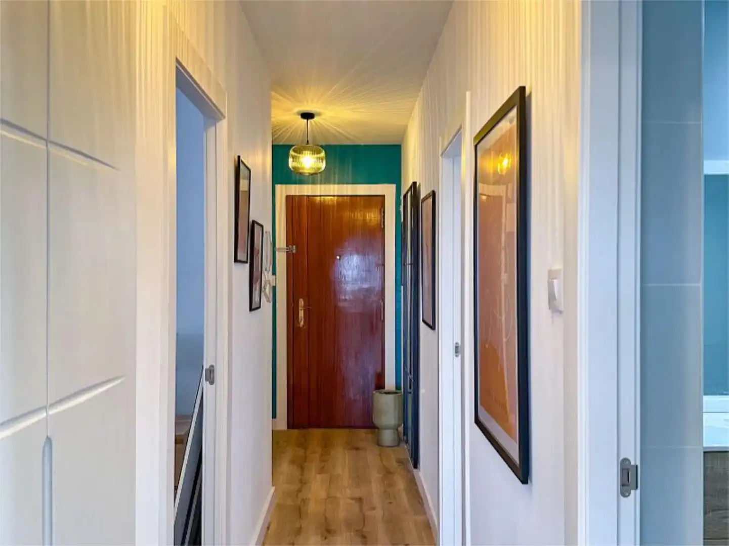 Flat for rent in Valencia  with Air Conditioner, Furnished and Balcony