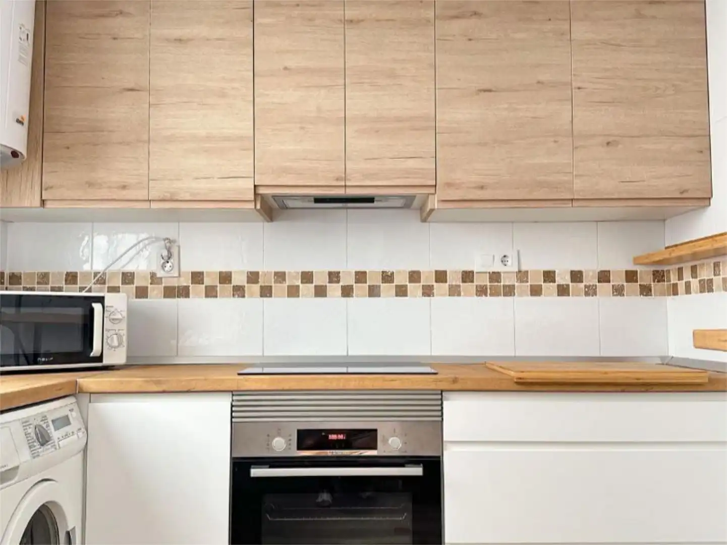 Kitchen of Flat for rent in Valencia  with Air Conditioner, Furnished and Balcony