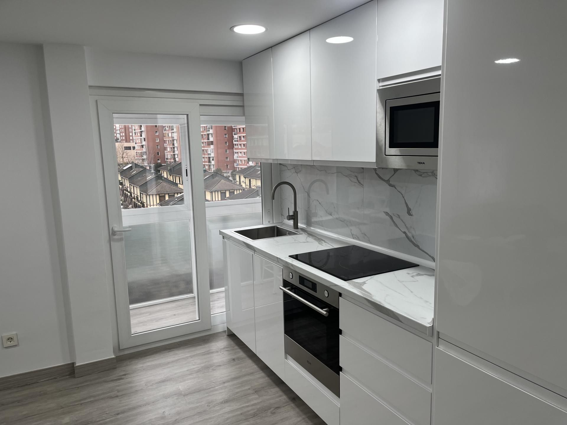 Flat to rent in Sagarminaga Etxetaldea, 29, Santutxu - Basarrate Kitchen of Flat to rent in Bilbao with Heating, Furnished and Balcony