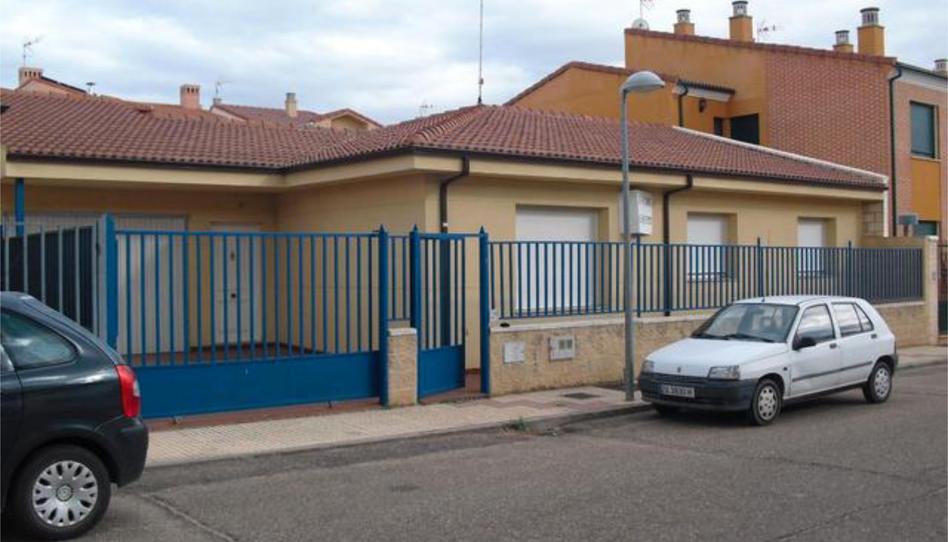 Casa adosada en venda a Toro, Zamora - imatge 1 Foto 1 de Casa adosada en venda a Toro, Zamora