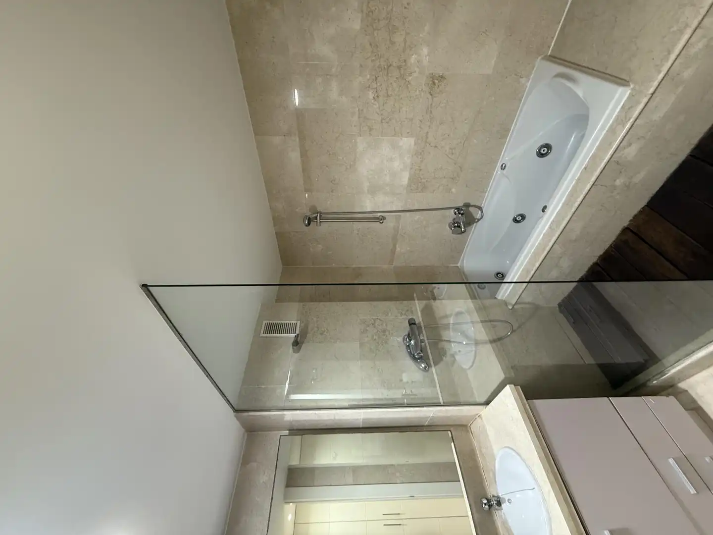 Apartament en venda a Calle del Mármol, 161, Chullera Bany de Apartament en venda en Manilva amb Aire condicionat, Terrassa i Piscina