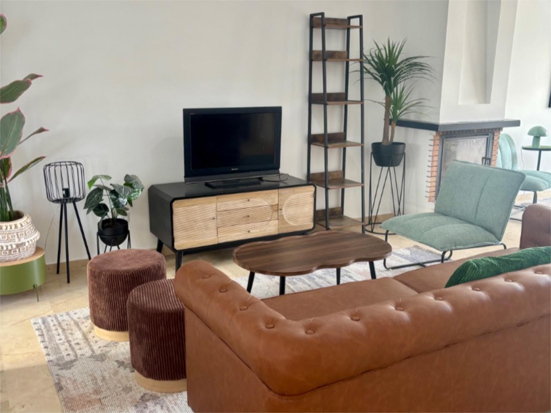 Living room of Flat to rent in Estepona  with Air Conditioner, Heating and Swimming Pool