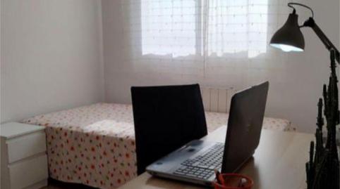 Pis per a compartir a Plaça Rio Cuarto, 3 - imatge 5 Foto 5 de Pis per a compartir a Plaça Rio Cuarto, 3