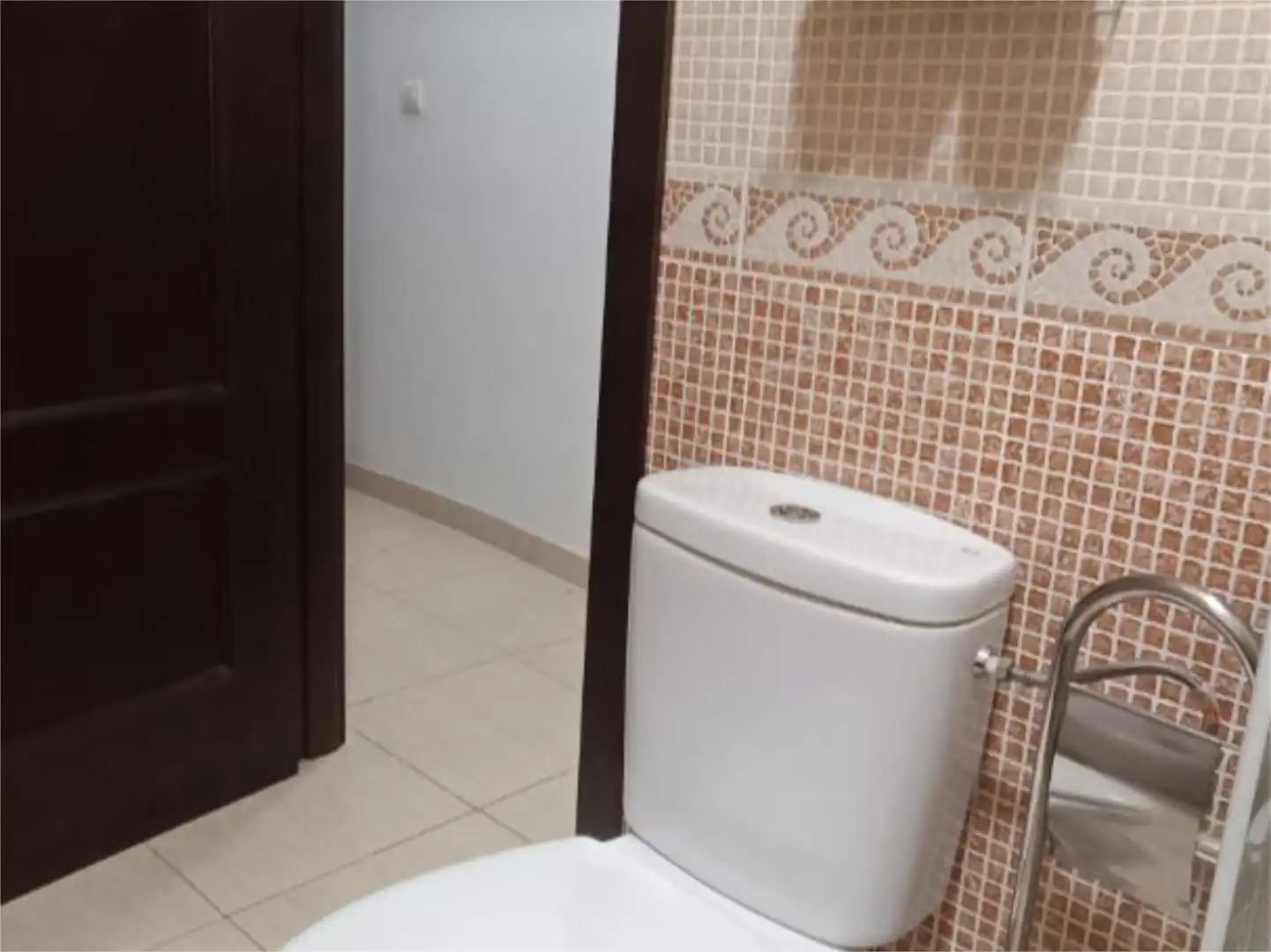 Casa adosada en venta en Calle Peña, 8, Jerez de los Caballeros Baño de Casa adosada en venta en Jerez de los Caballeros con Terraza y Balcón