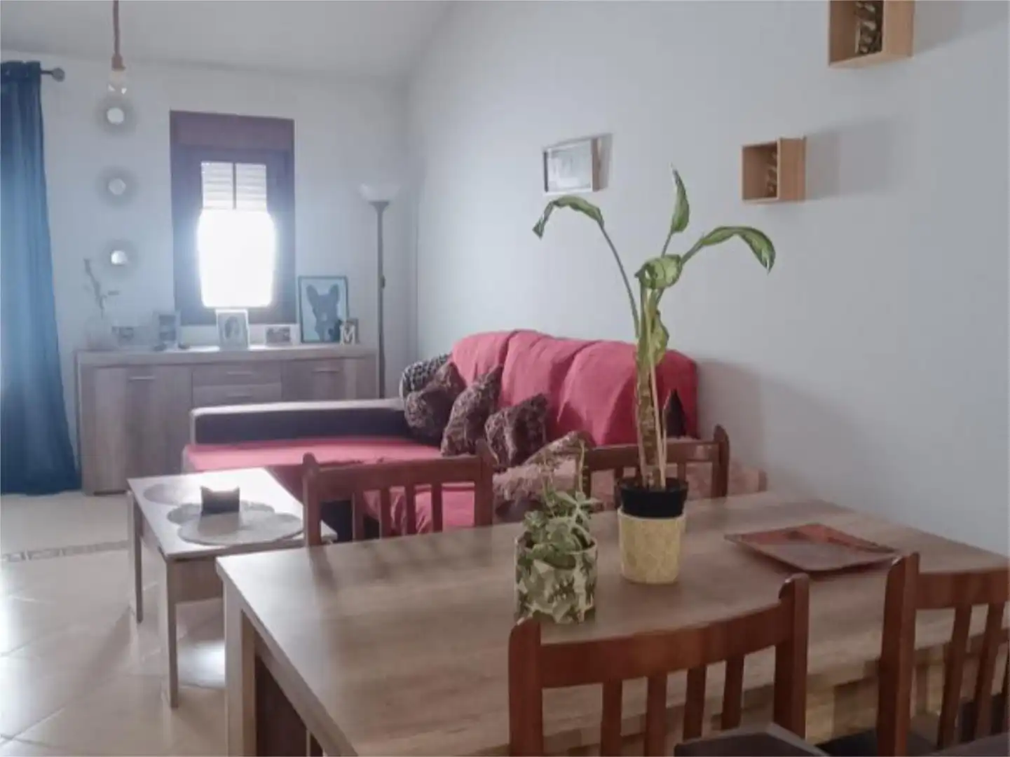 Casa adosada en venta en Calle Peña, 8, Jerez de los Caballeros Sala de estar de Casa adosada en venta en Jerez de los Caballeros con Terraza y Balcón