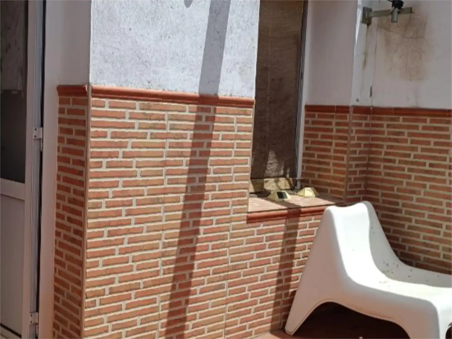 Casa adosada en venta en Calle Peña, 8, Jerez de los Caballeros Vista exterior de Casa adosada en venta en Jerez de los Caballeros con Terraza y Balcón