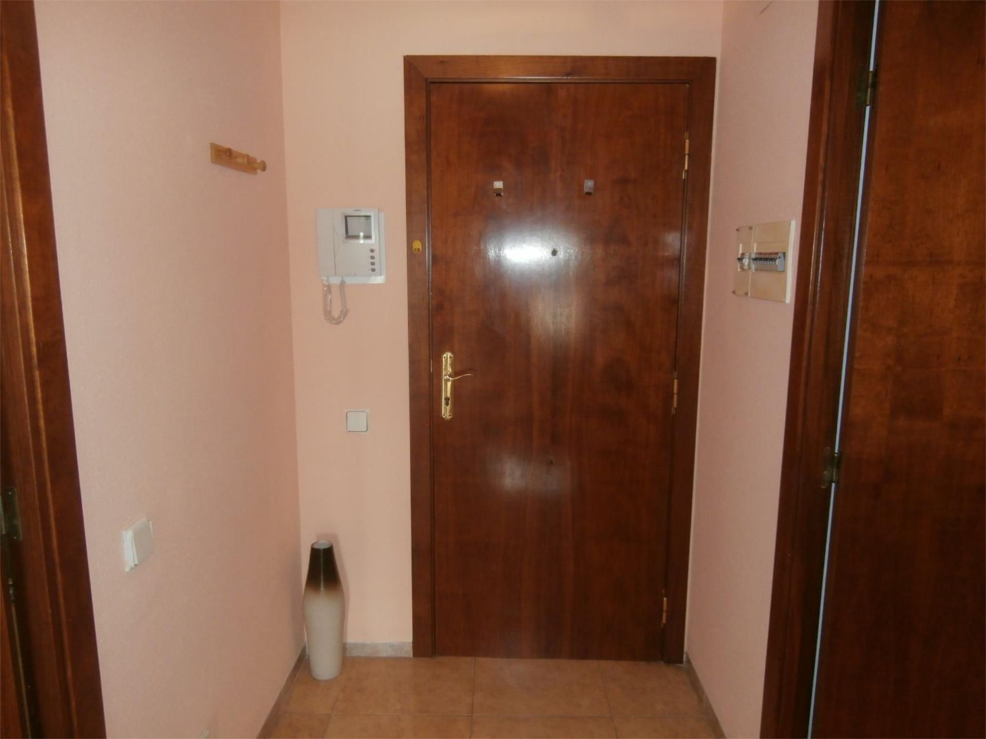 Flat to rent in Tortosa  with Air Conditioner and Balcony