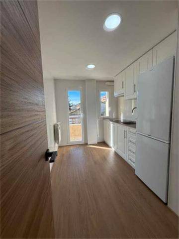 Piso en Venta en HUCA - La Cadellada