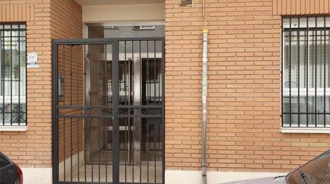 Photo 2 of Flat to rent in Calle Fernando el Católico, 22, Benetússer, Valencia