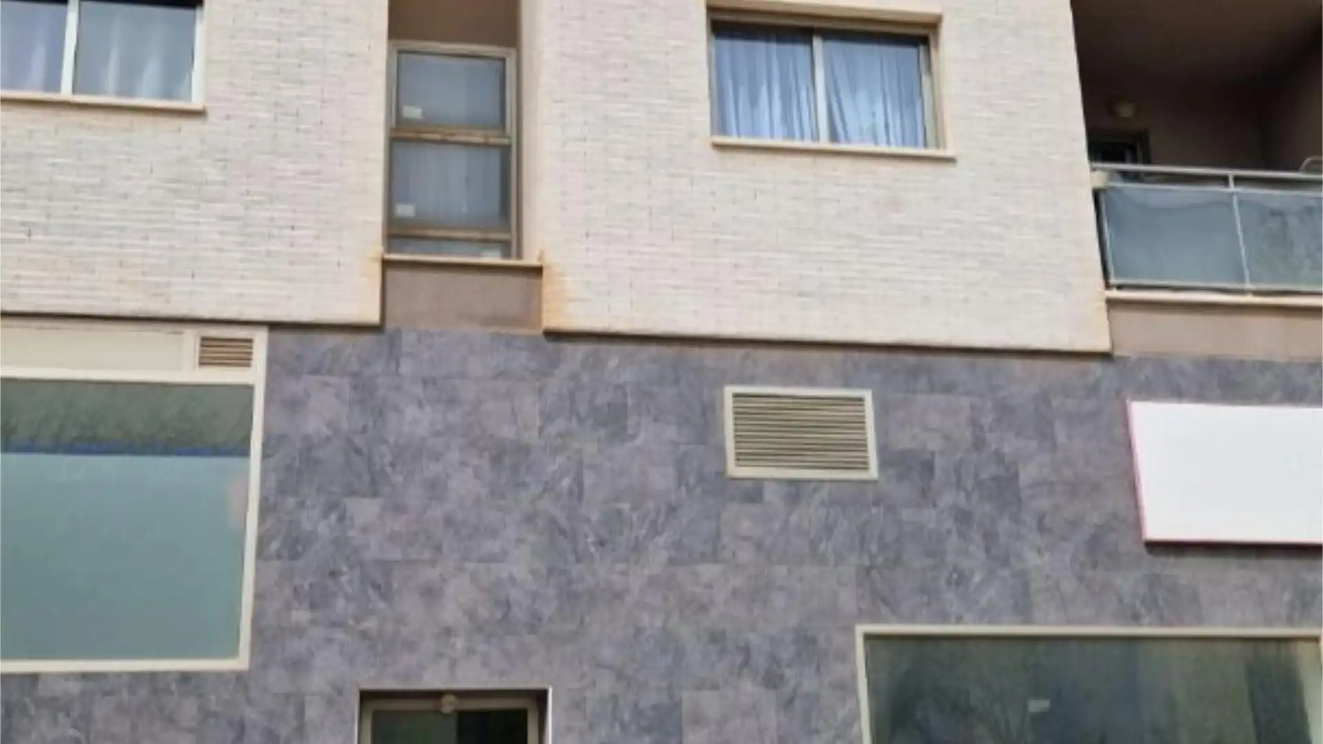 Exterior view of Flat for sale in Pilar de la Horadada  with Air Conditioner and Balcony