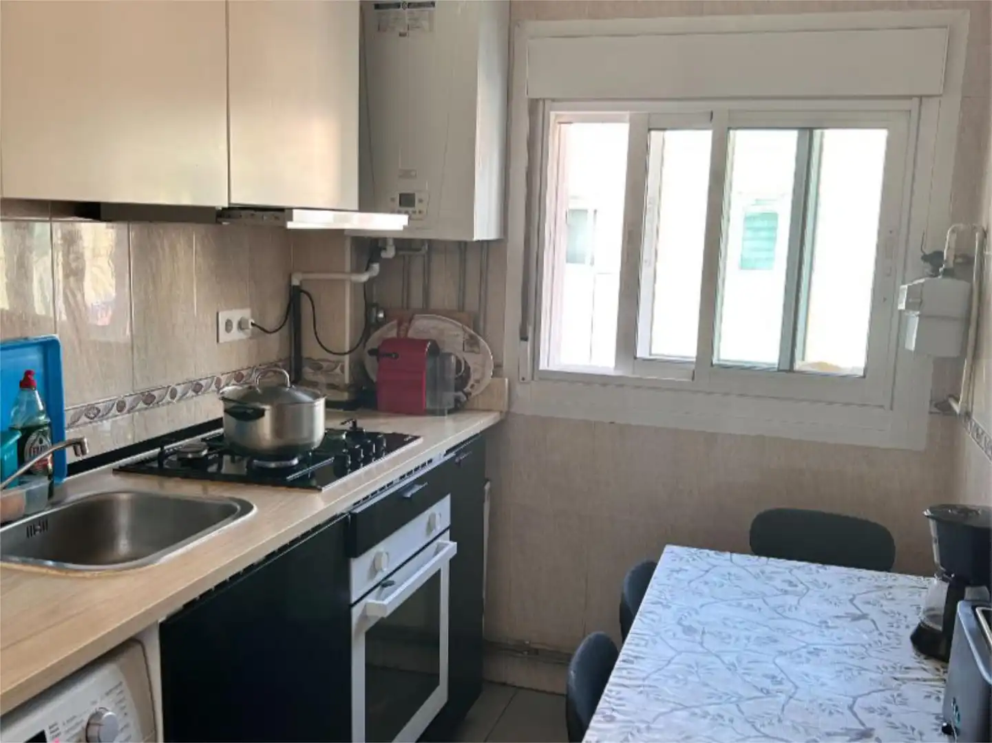 Pis en venda a Calle de la Isleta, 4, Barrio de la Estación Cuina de Pis en venda en Coslada amb Calefacció, Parquet i Terrassa