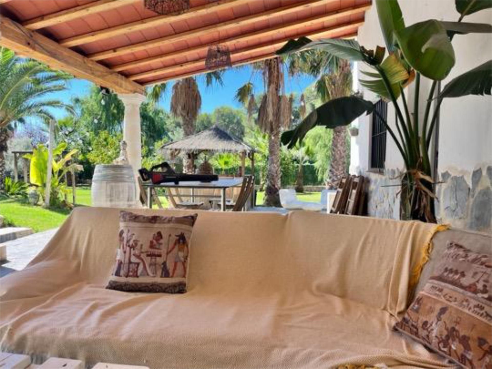 Single-family semi-detached to rent in Vilamarxant