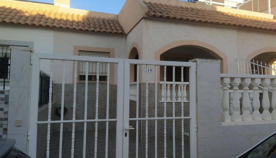 Houses for sale in Calle Río Danubio, 319, Zona Carrefour - Urbanizaciones, Torrevieja - image 1 Photo 1 of Houses for sale in Calle Río Danubio, 319, Zona Carrefour - Urbanizaciones, Torrevieja