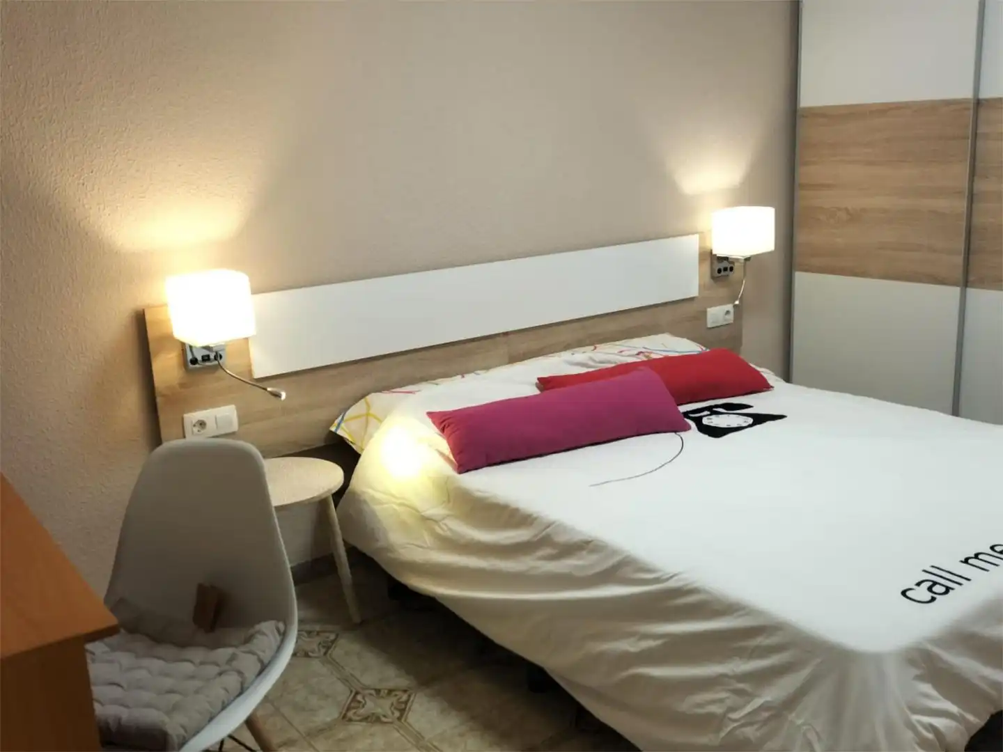 Zimmer in Plaça de l'Escultor Adsuara, 8, Zona Avenida del Mar Schlafzimmer von Wohnung zur untervermieten in Castellón de la Plana / Castelló de la Plana mit Heizung, Abstellraum und Möbliert