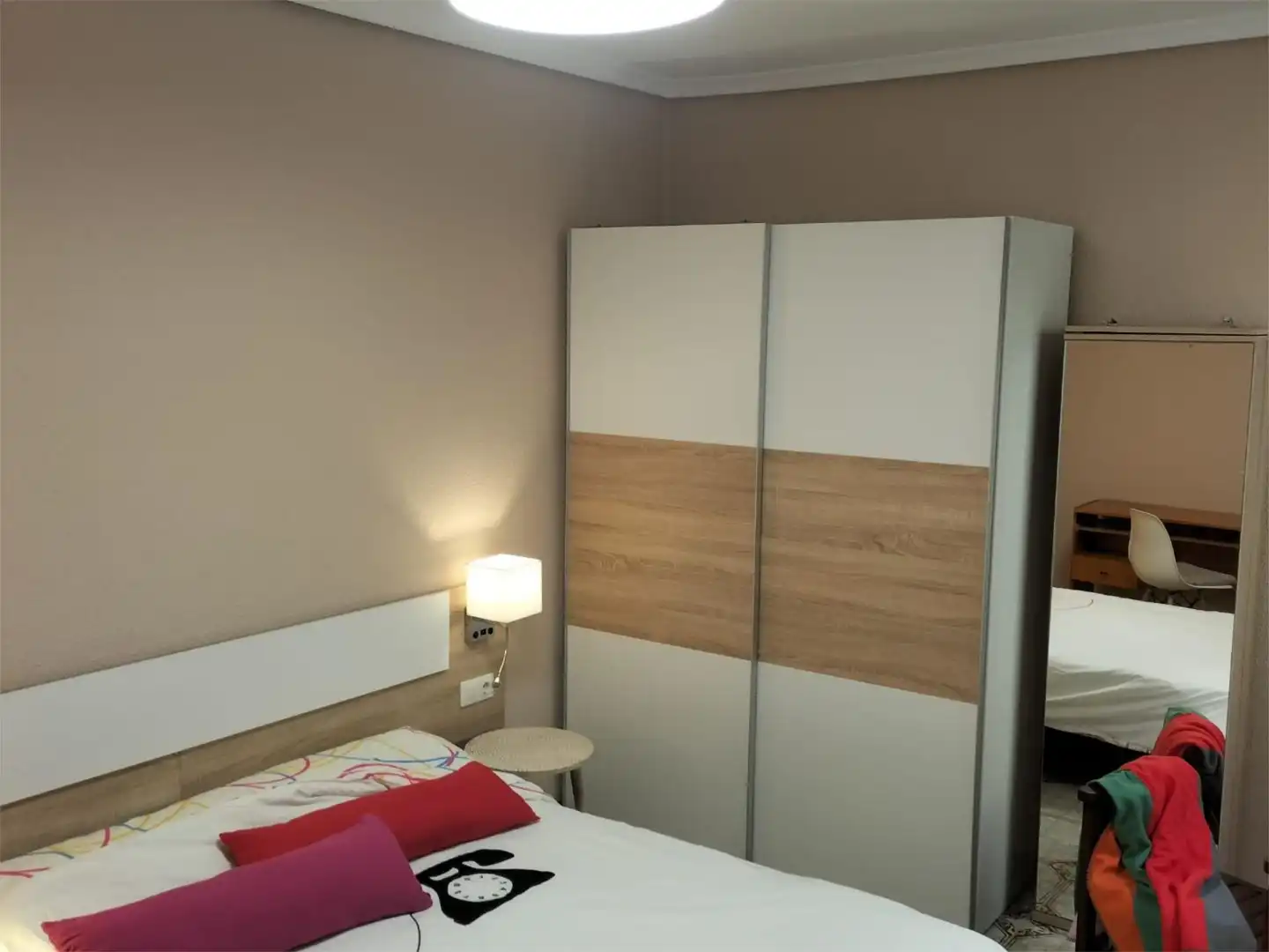 Zimmer in Plaça de l'Escultor Adsuara, 8, Zona Avenida del Mar Schlafzimmer von Wohnung zur untervermieten in Castellón de la Plana / Castelló de la Plana mit Heizung, Abstellraum und Möbliert